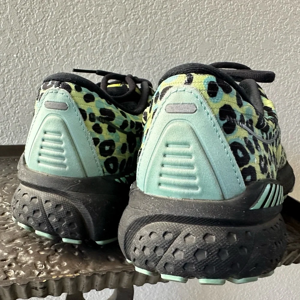 Brooks Women's Mint Green Black Leopard Print Running Shoes - Picture 4 of 11